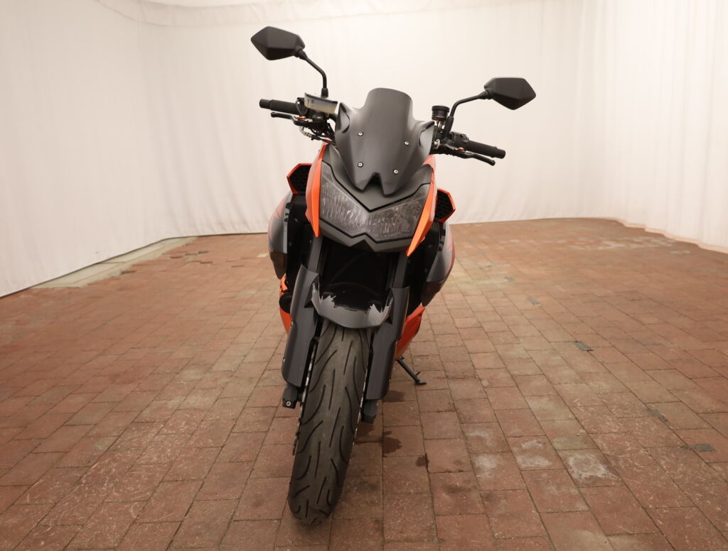 Kawasaki Z 2013 Oranssi