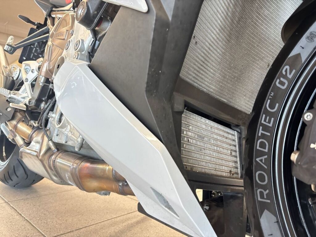 BMW S 2023 Hopea