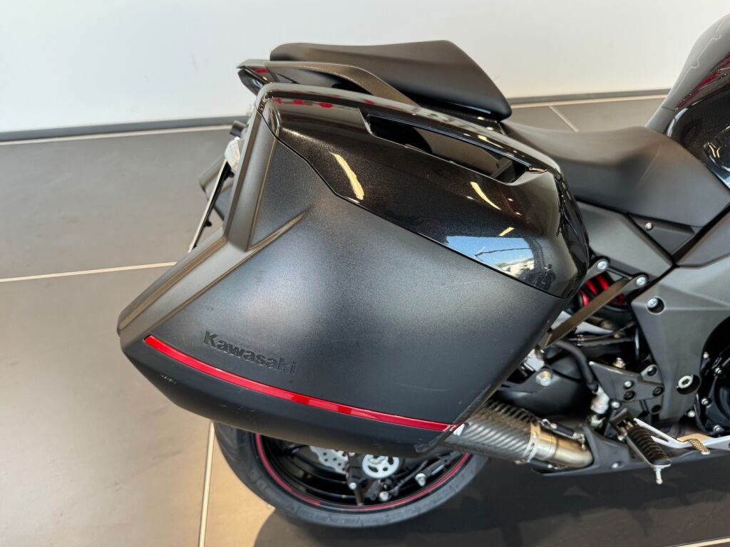 Kawasaki Z 2018 Musta