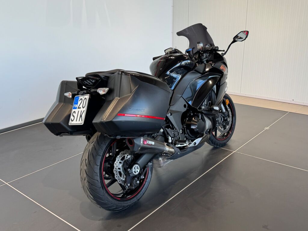 Kawasaki Z 2018 Musta