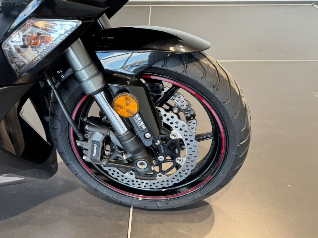 Kawasaki Z 2018 Musta