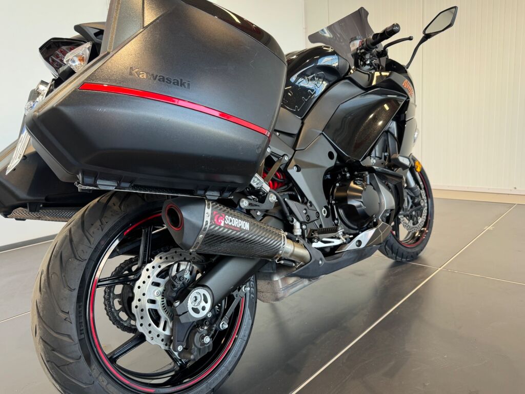 Kawasaki Z 2018 Musta