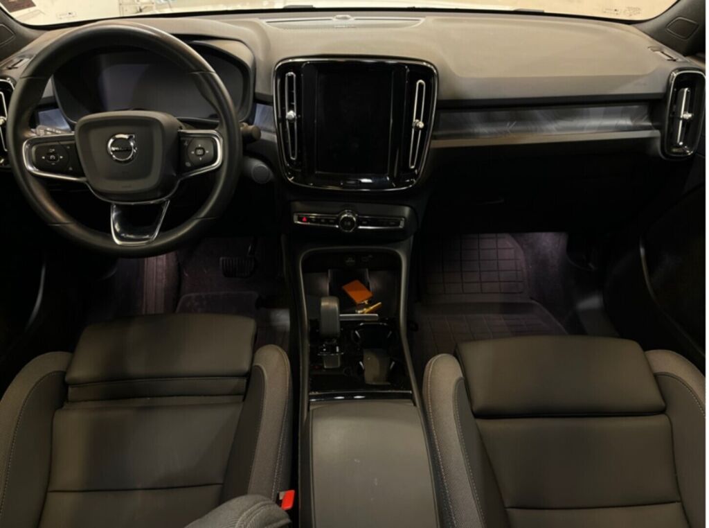 Volvo C40 2024 