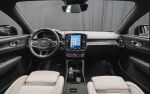 Volvo C40 2024 Musta (Onyx Black)