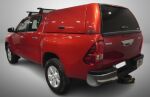 Toyota Hilux 2016 Punainen (Crimson Spark Red)