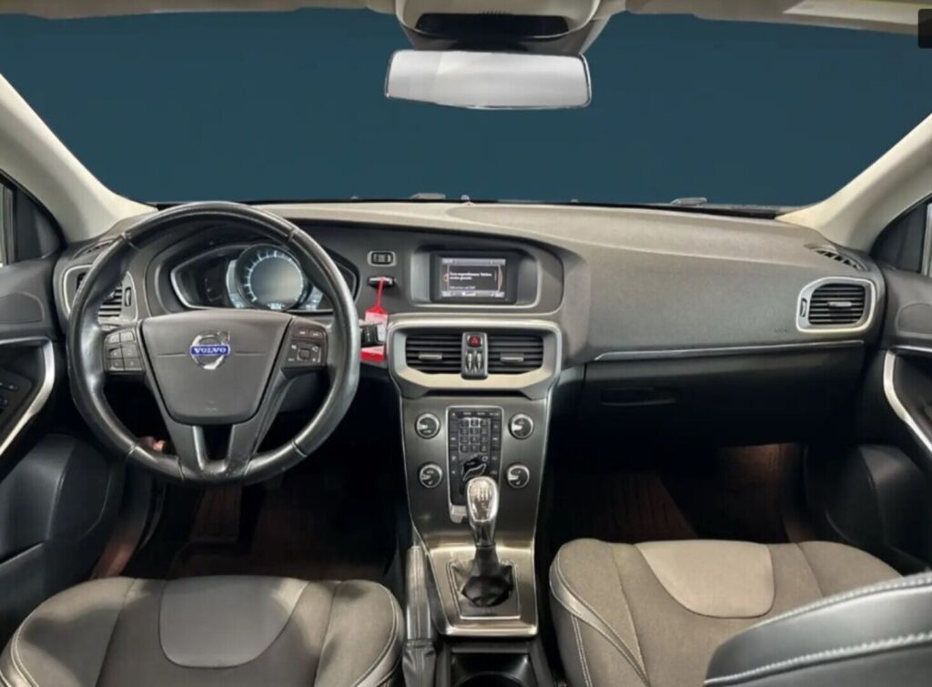 Volvo V40 2014 