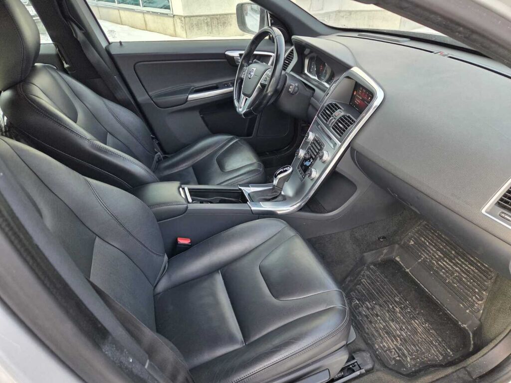 Volvo XC60 2017 Hopea