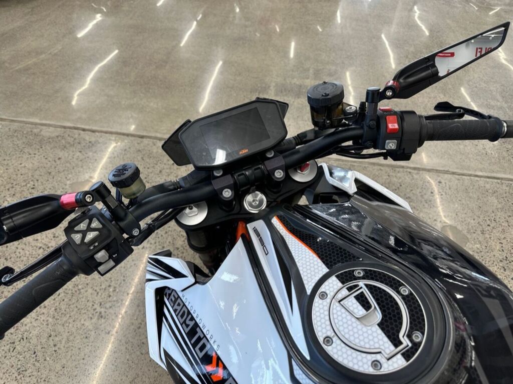 Ktm 1290 2017 Musta