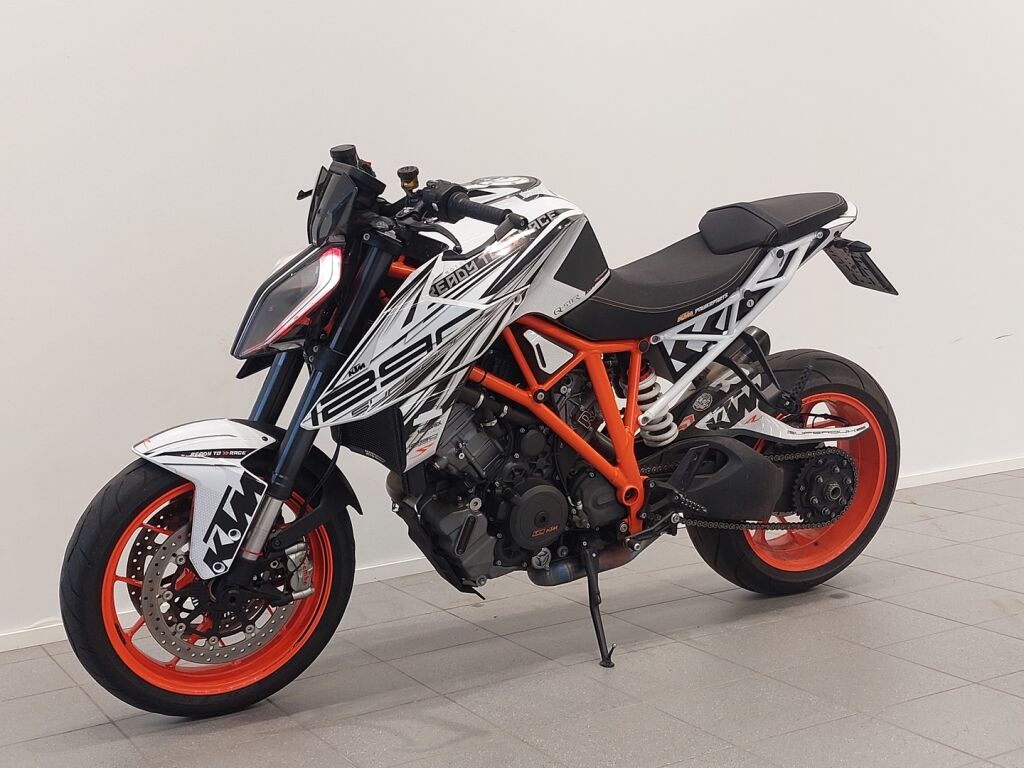 Ktm 1290 2017 Musta