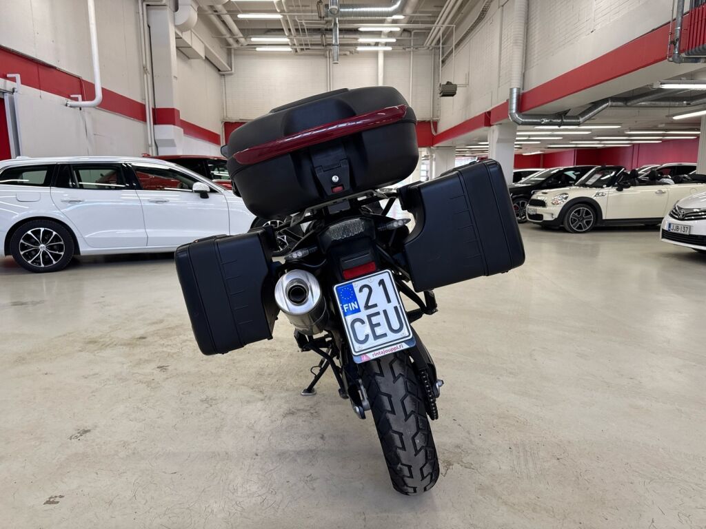 BMW F 2014 Valkoinen