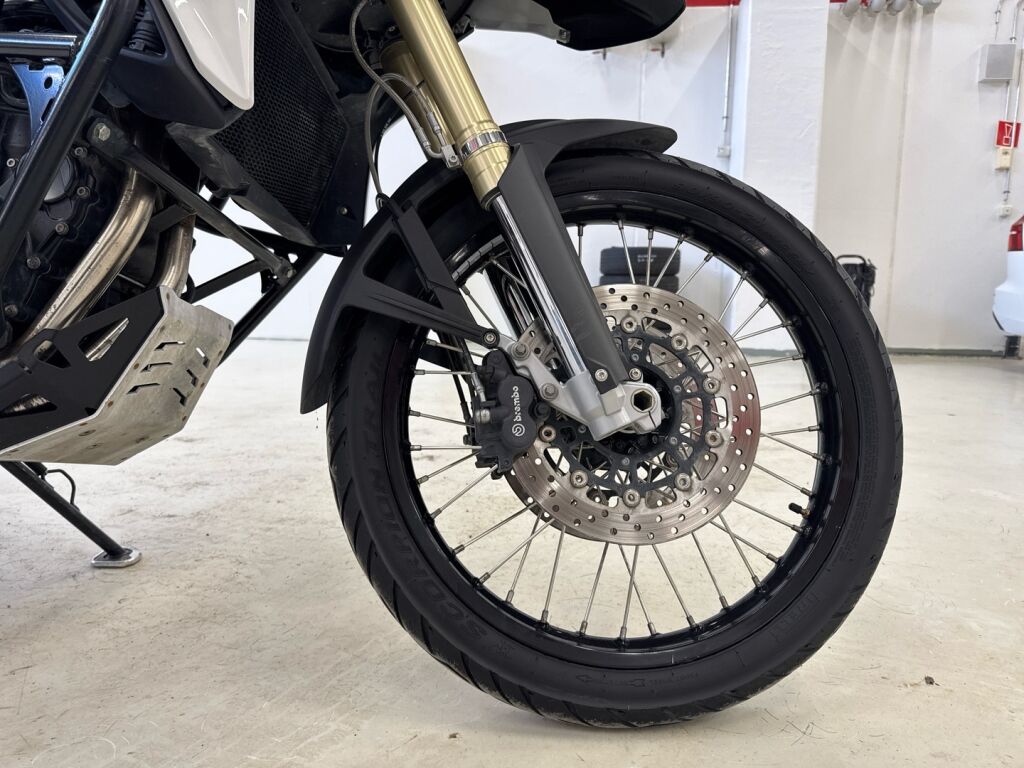 BMW F 2014 Valkoinen