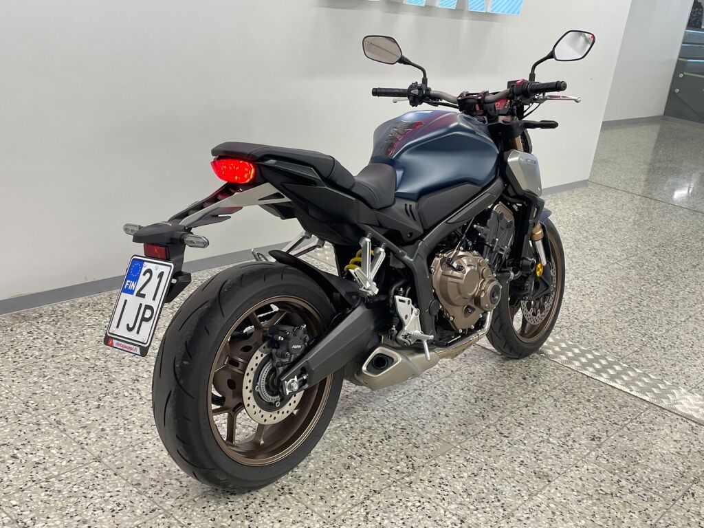 Honda CB 2022 