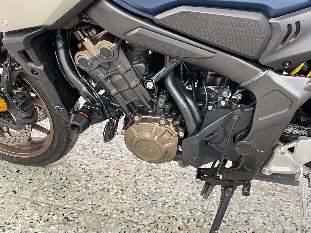 Honda CB 2022 