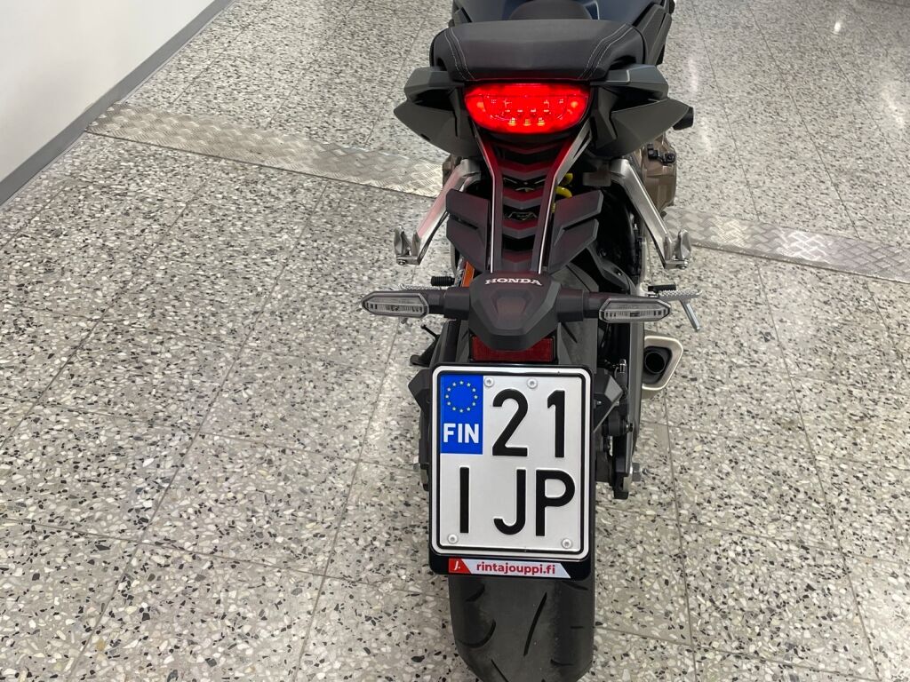 Honda CB 2022 