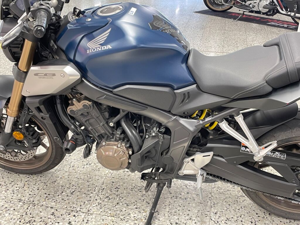 Honda CB 2022 
