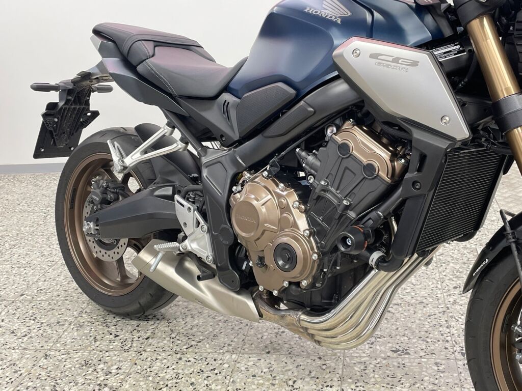 Honda CB 2022 