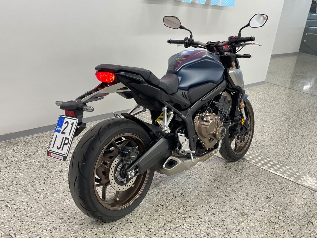 Honda CB 2022 