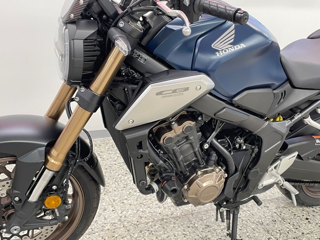 Honda CB 2022 