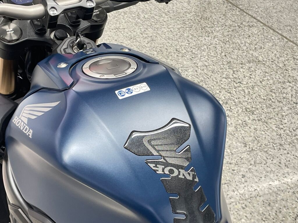 Honda CB 2022 