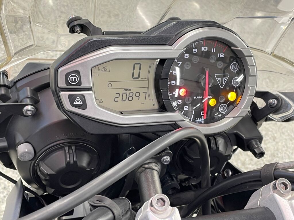 Triumph TIGER 2015 VL %O 4