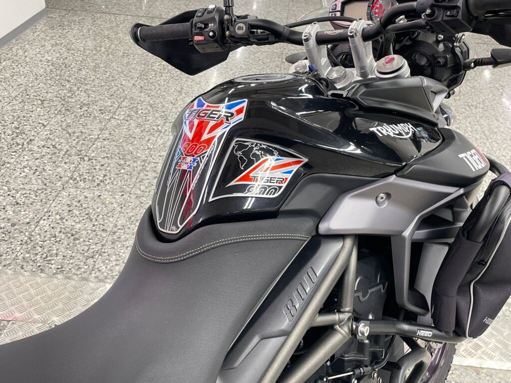 Triumph TIGER 2015 VL %O 4