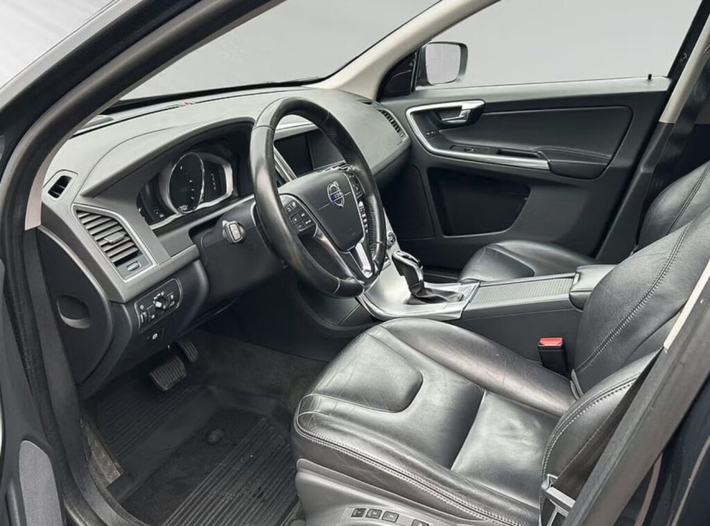 Volvo XC60 2017 Harmaa