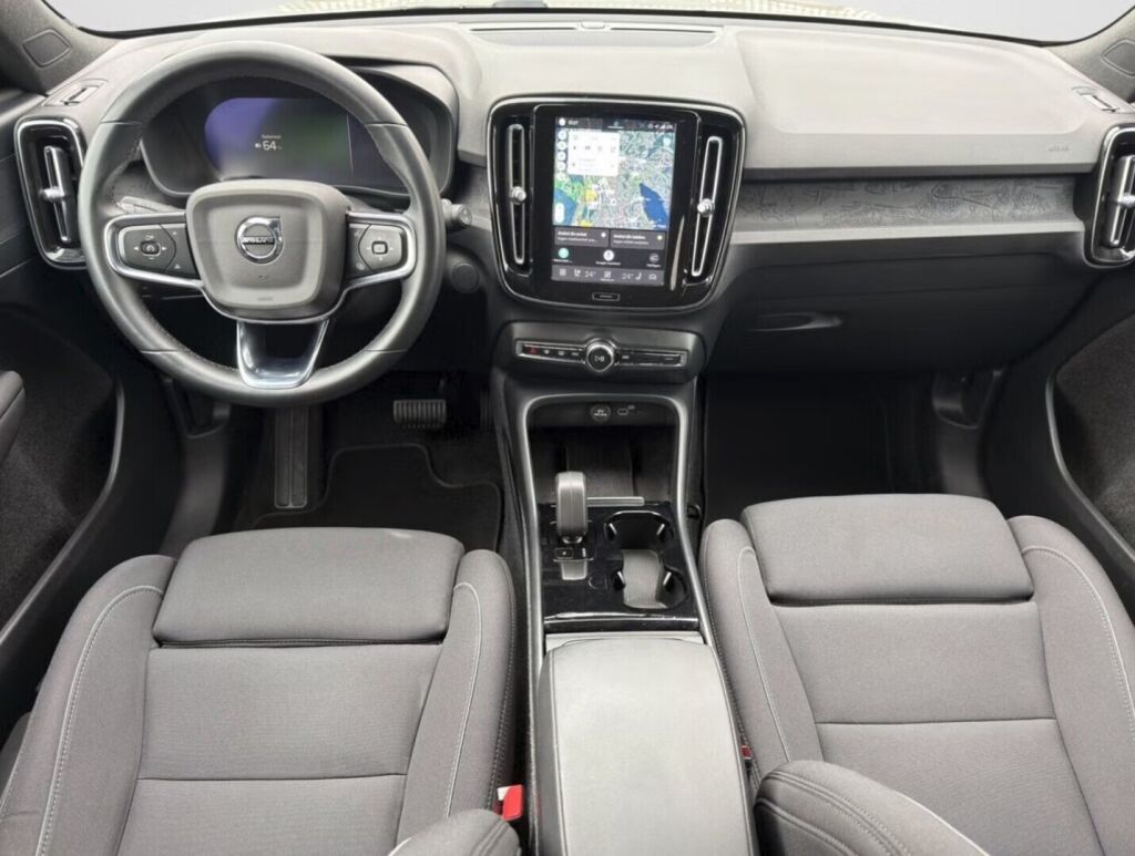 Volvo XC40 2024 Hopea (Silver Dawn)