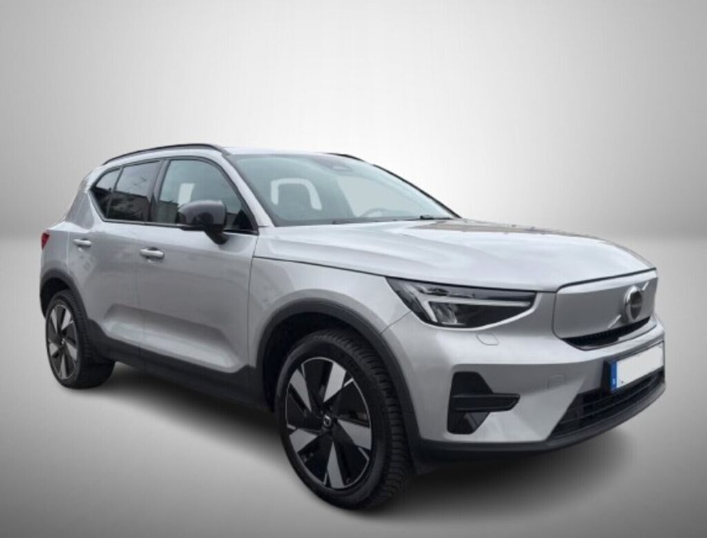 Volvo XC40 2024 Hopea (Silver Dawn)