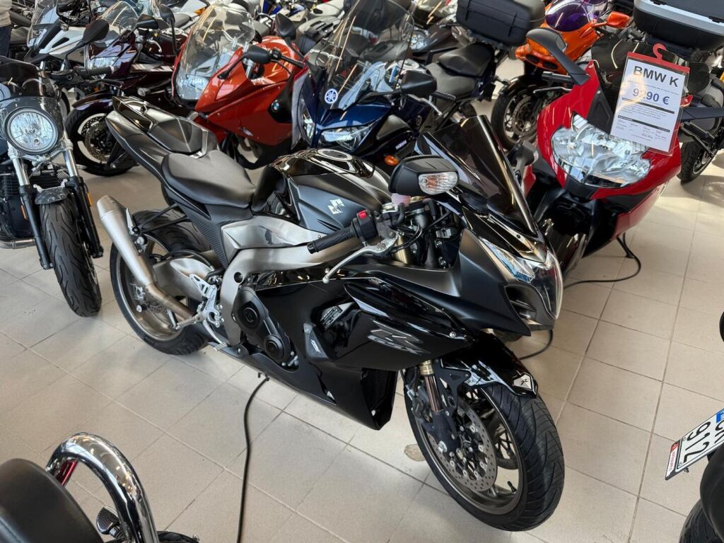 Suzuki GSX-R 2011 Musta