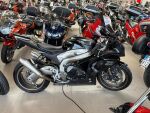 Suzuki GSX-R 2011 Musta