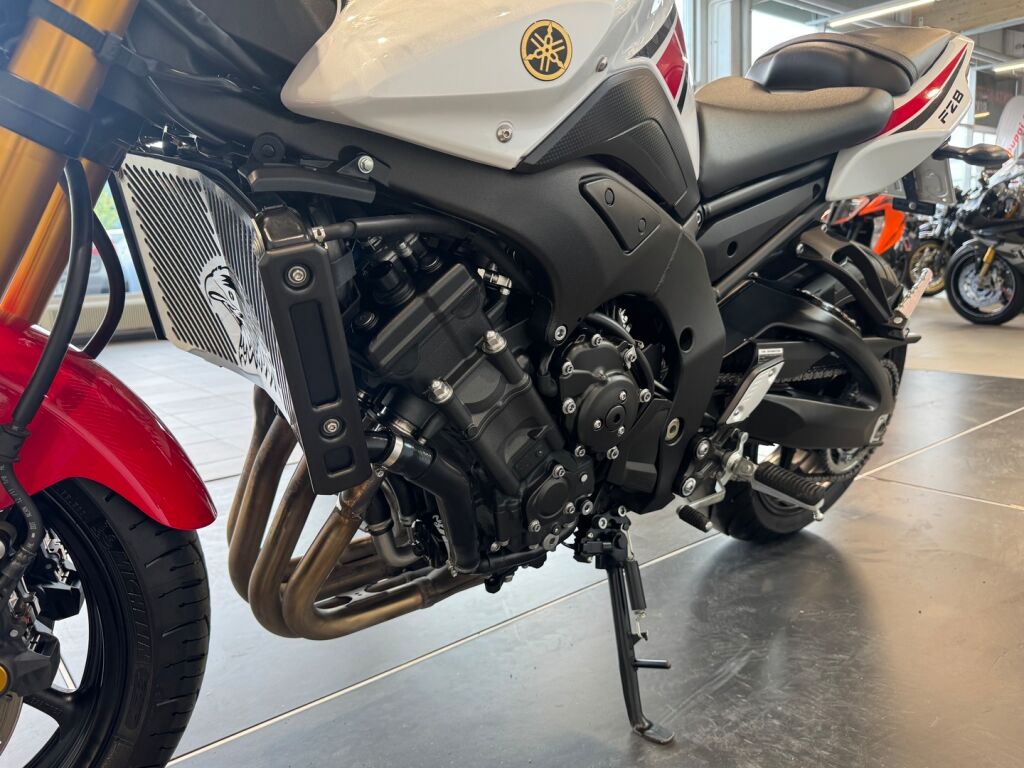 Yamaha FZ8-N 2013 