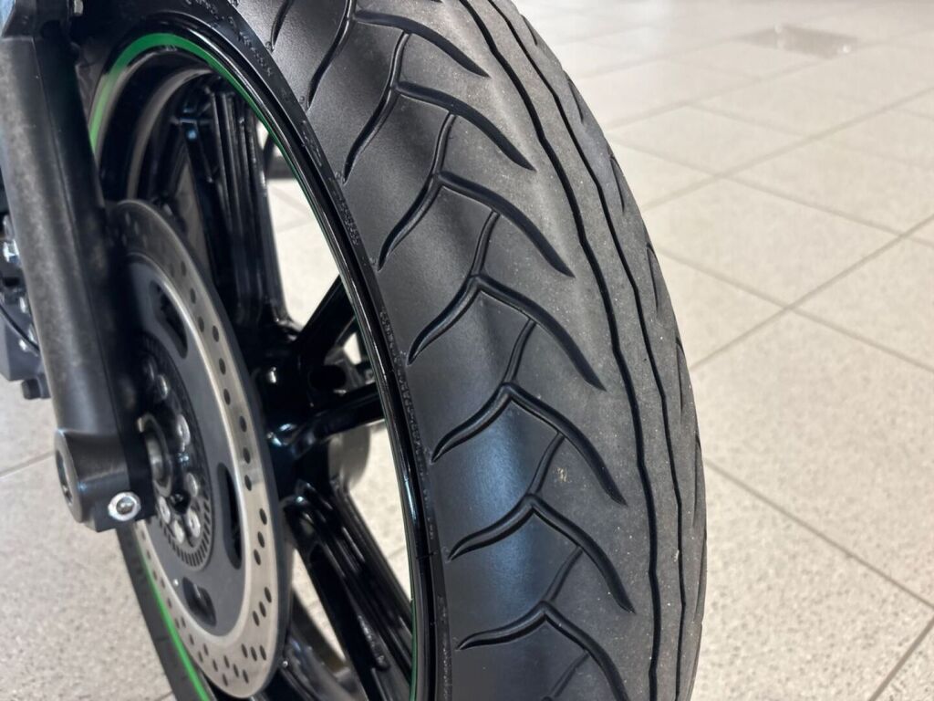 Kawasaki VULCAN 2022 
