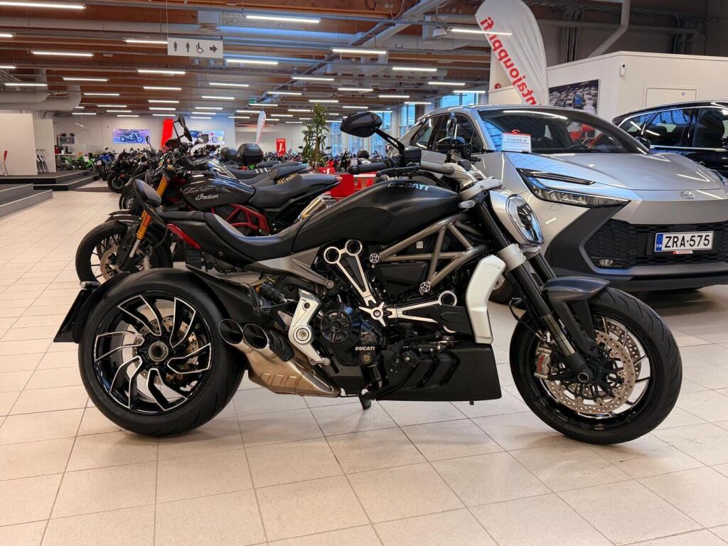 Ducati XDiavel 2016 Musta