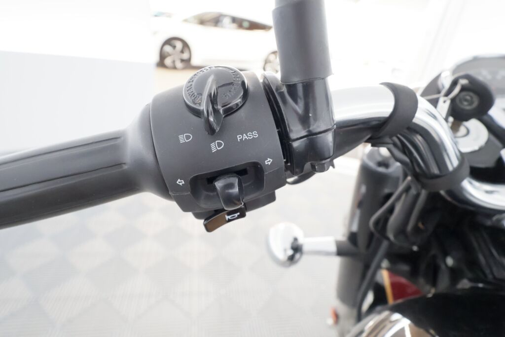 Royal enfield CLASSIC 2022 Musta