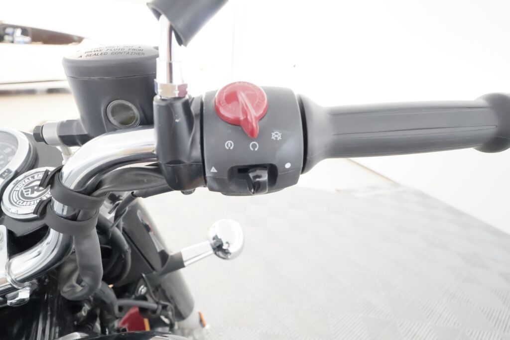 Royal enfield CLASSIC 2022 Musta