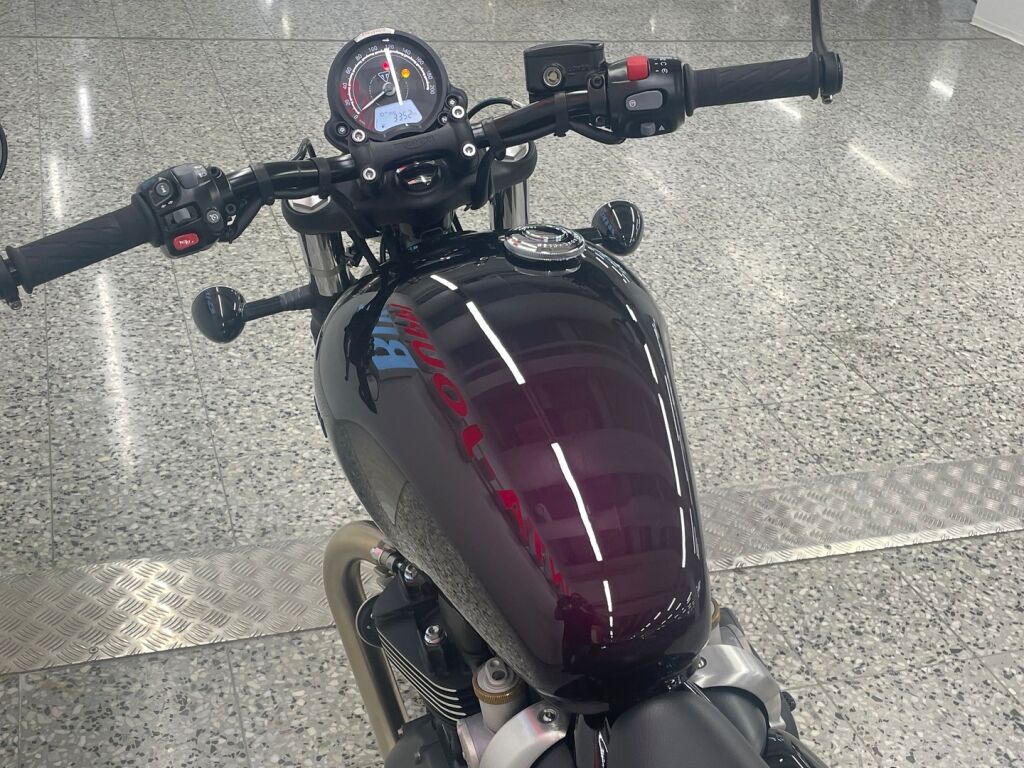 Triumph BONNEVILLE 2025 