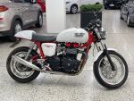 Triumph Thruxton 2011 JV O 2