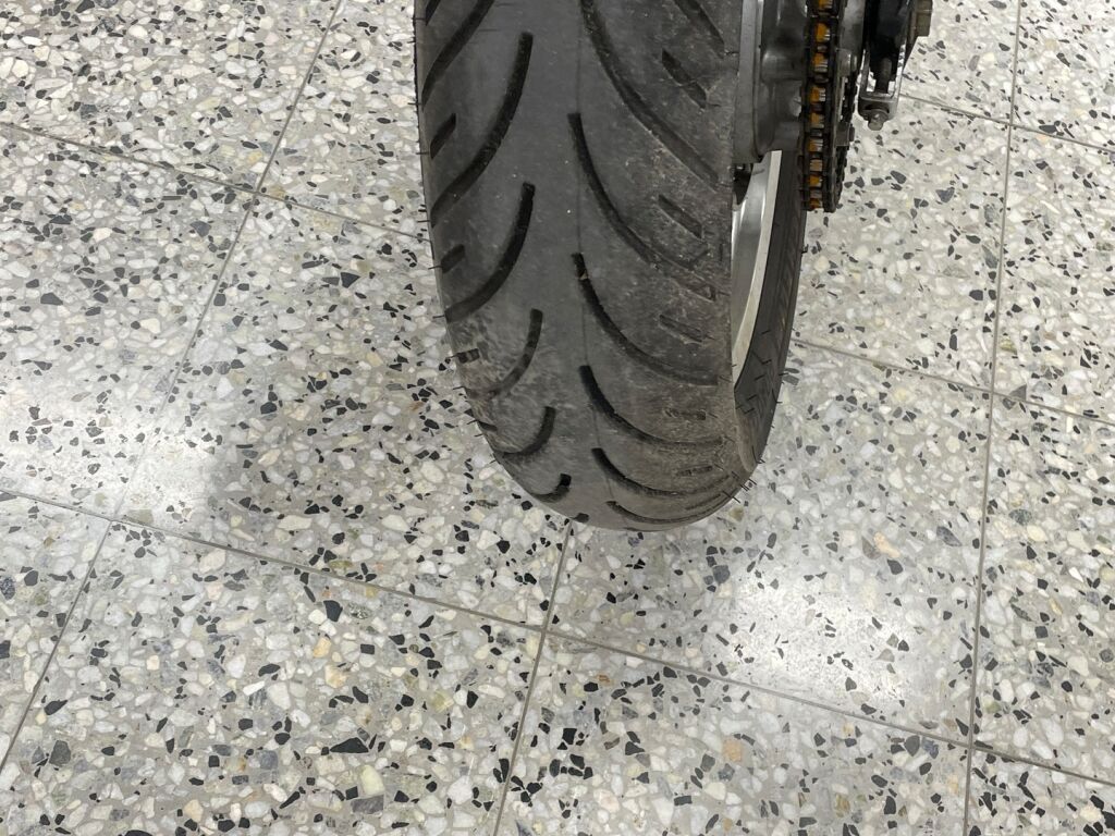 Triumph Thruxton 2011 JV O 2