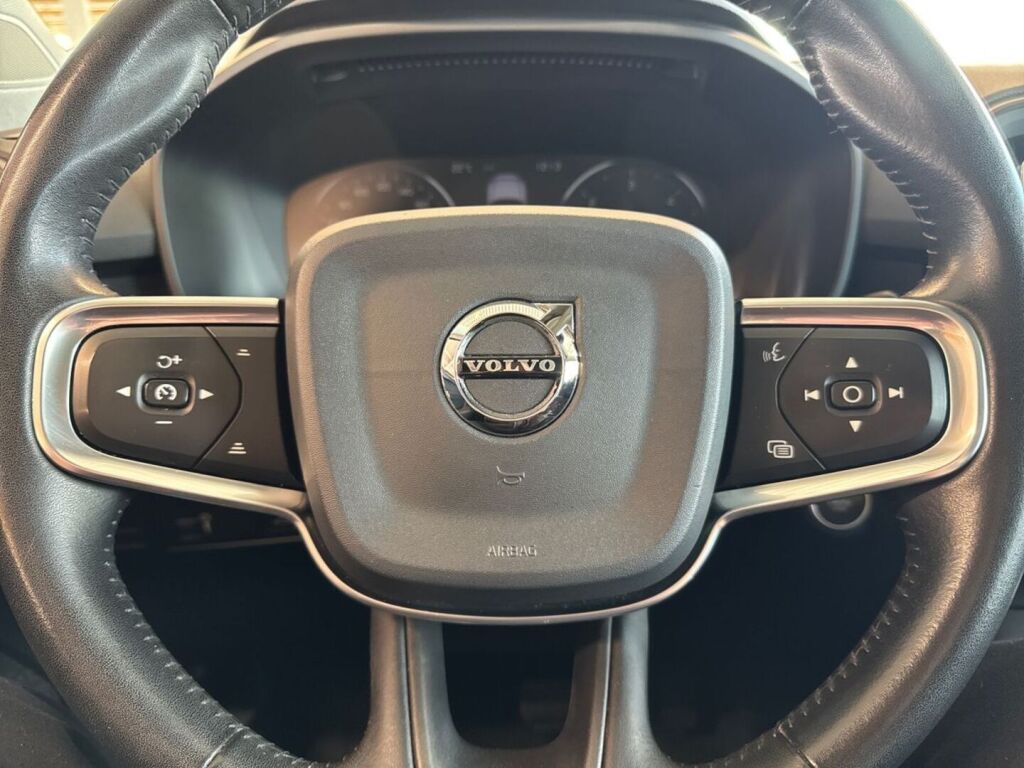 Volvo XC40 2020 Harmaa