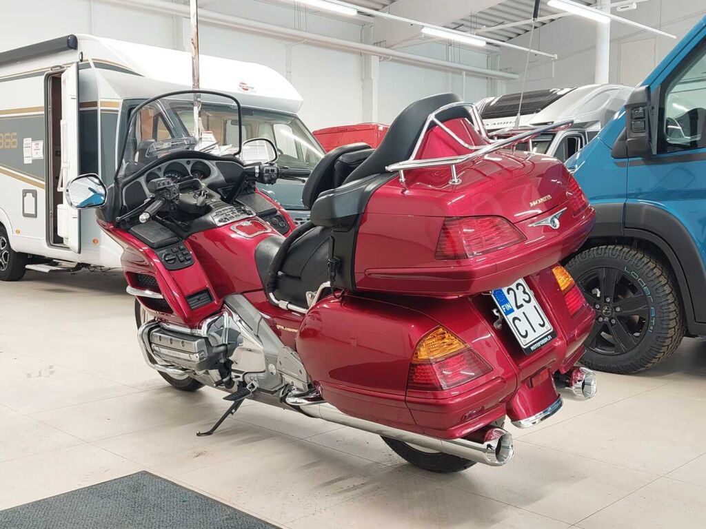 Honda GL 2004 