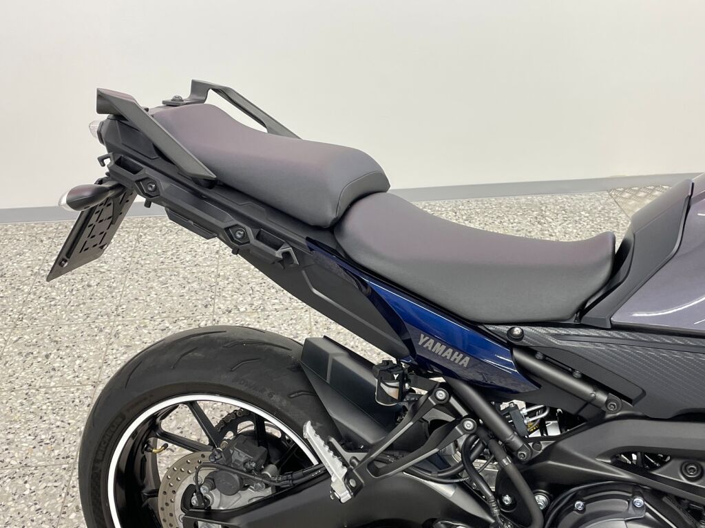 Yamaha MT-09 2016 Harmaa