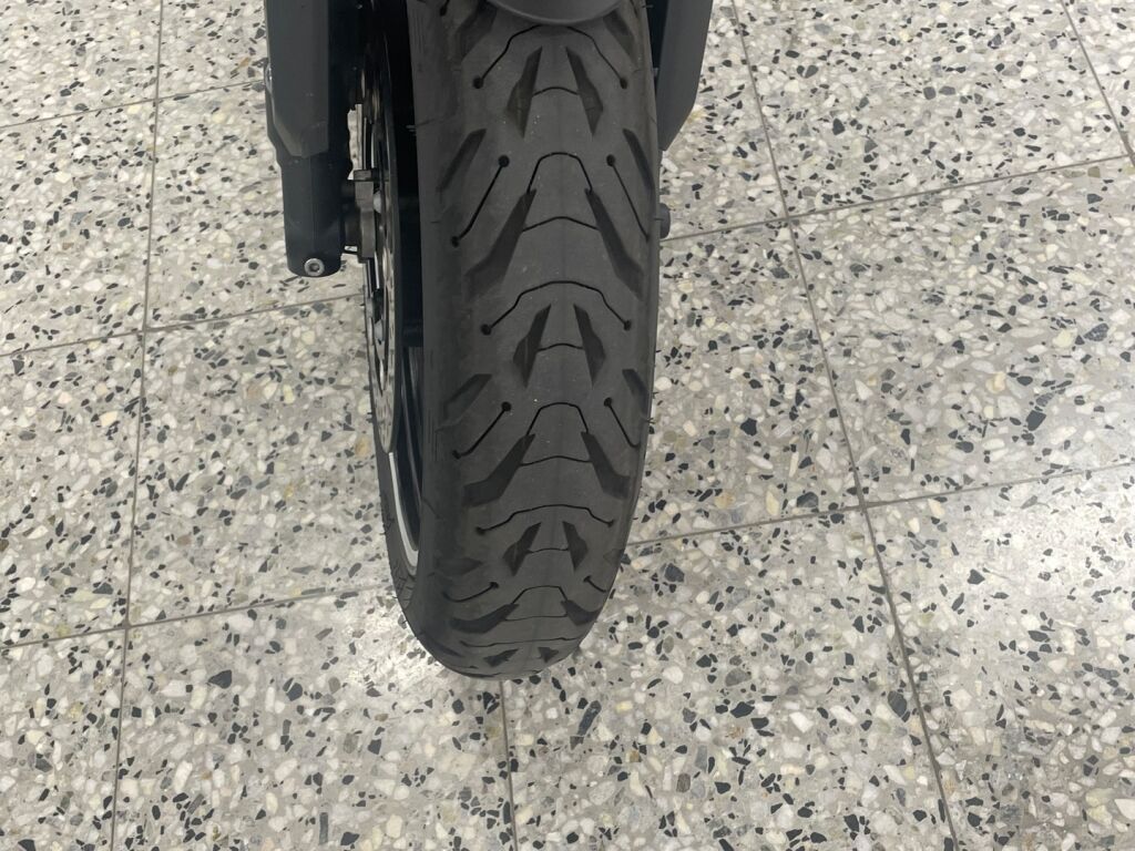 Yamaha MT-09 2016 Harmaa