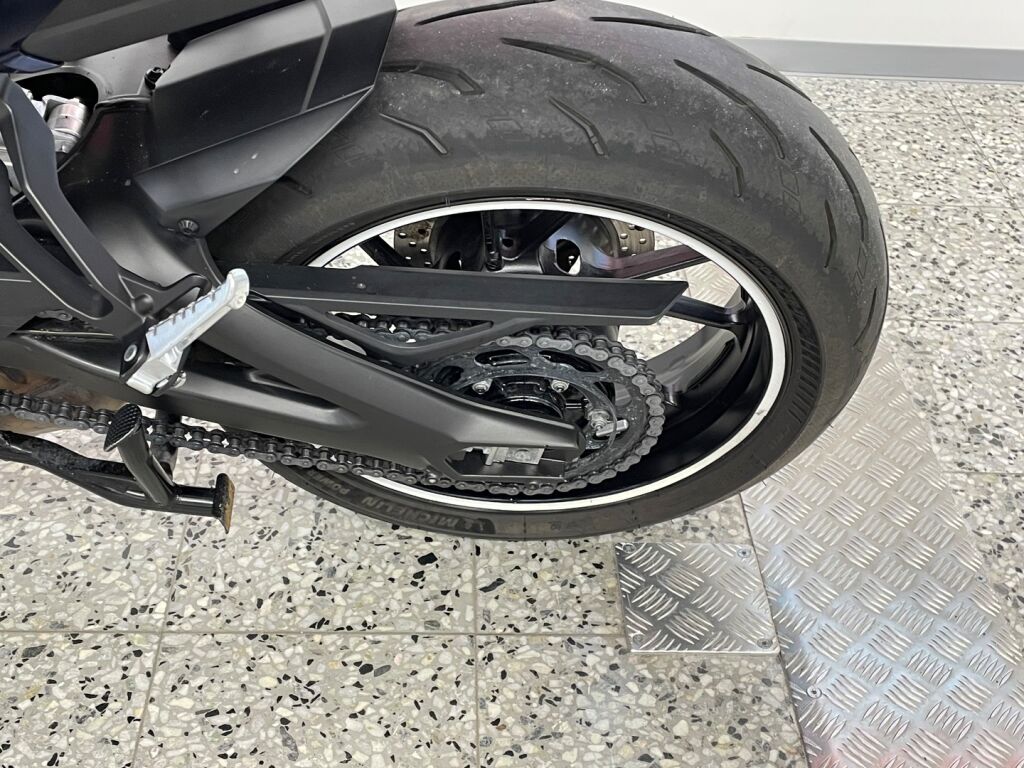 Yamaha MT-09 2016 Harmaa