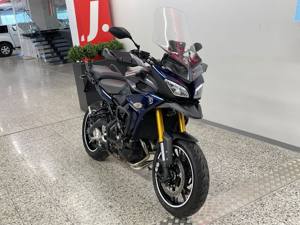 Yamaha MT-09 2016 Harmaa