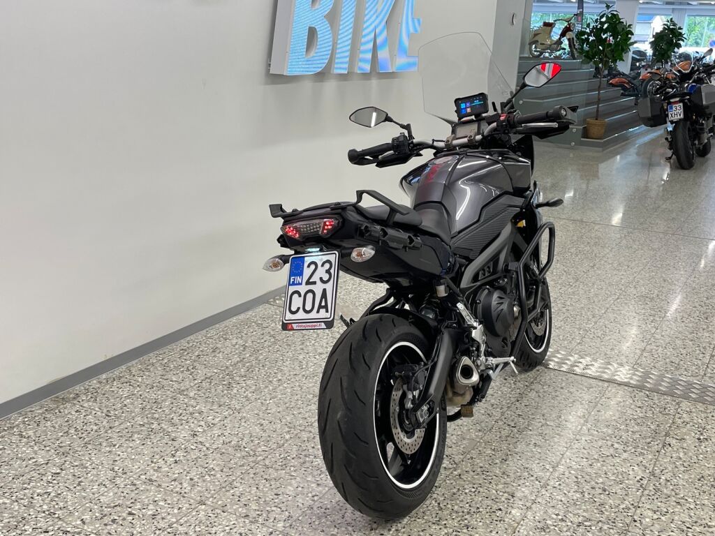 Yamaha MT-09 2016 Harmaa