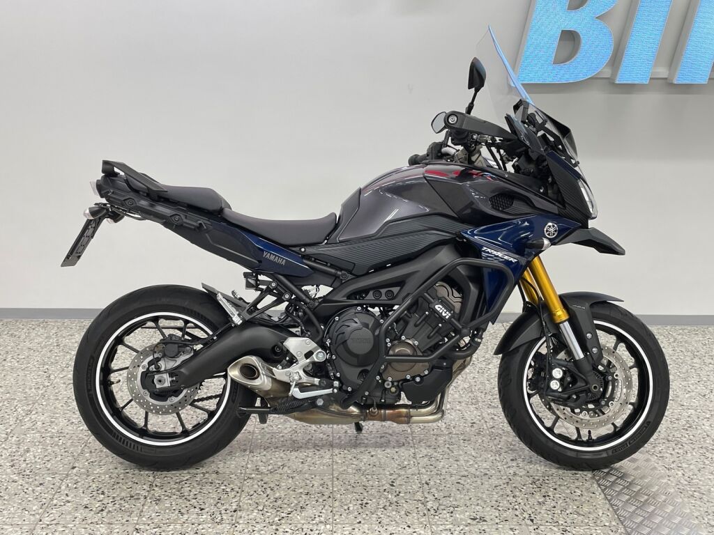 Yamaha MT-09 2016 Harmaa