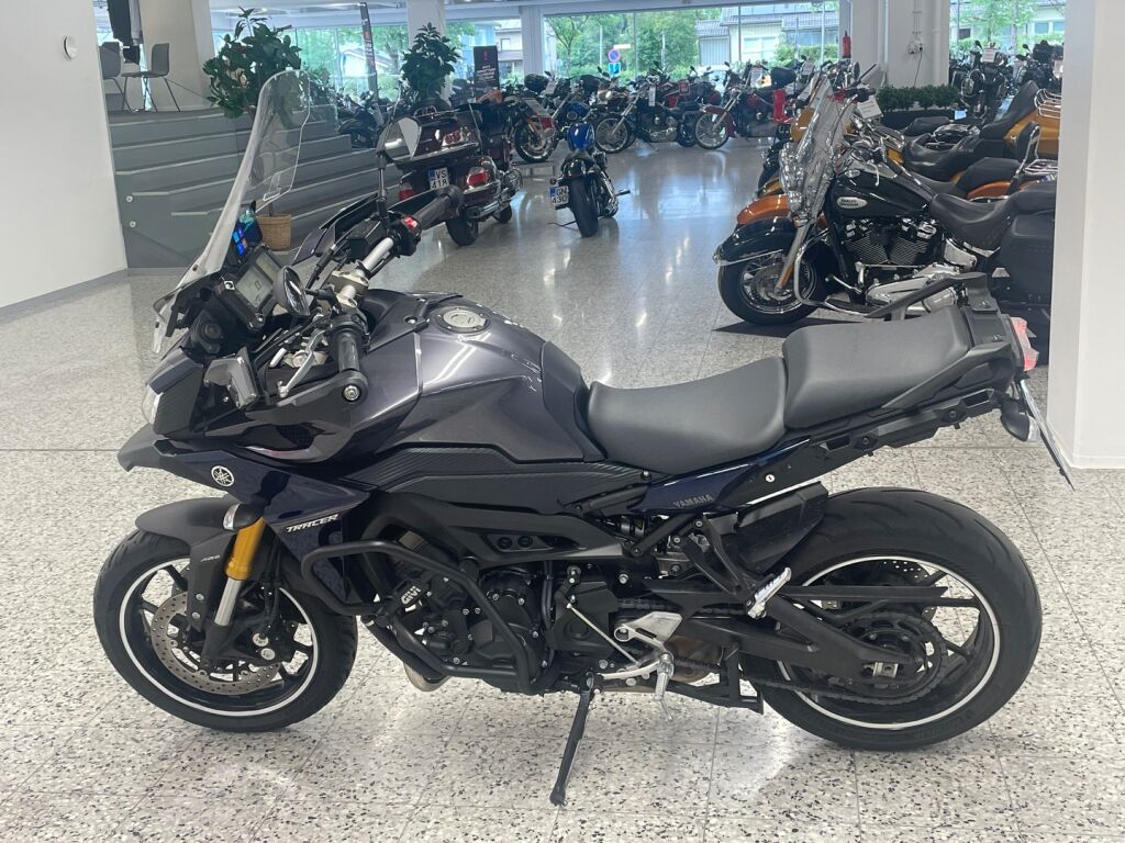 Yamaha MT-09 2016 Harmaa