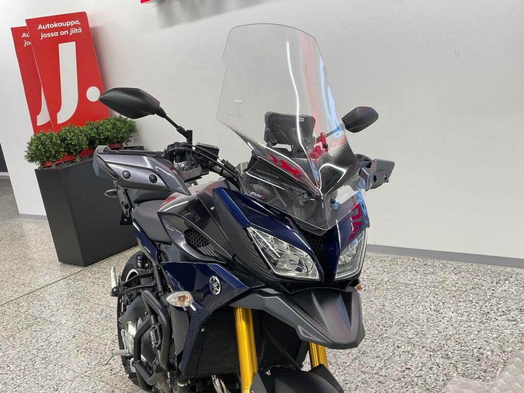 Yamaha MT-09 2016 Harmaa