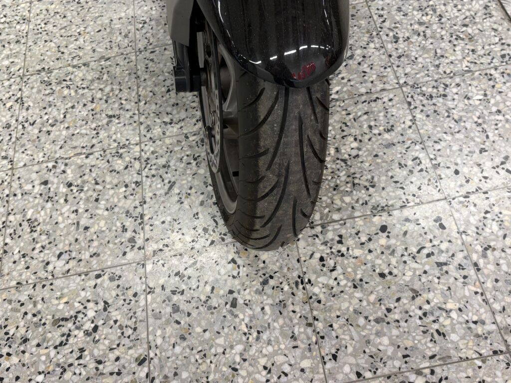BMW K 2020 Musta