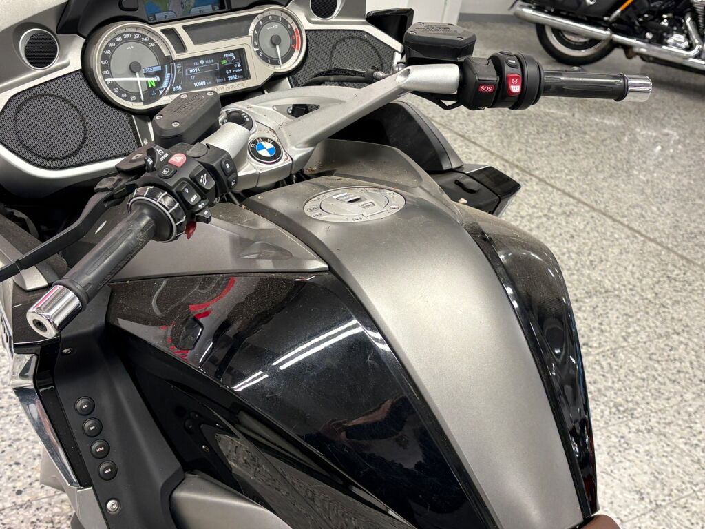 BMW K 2020 Musta